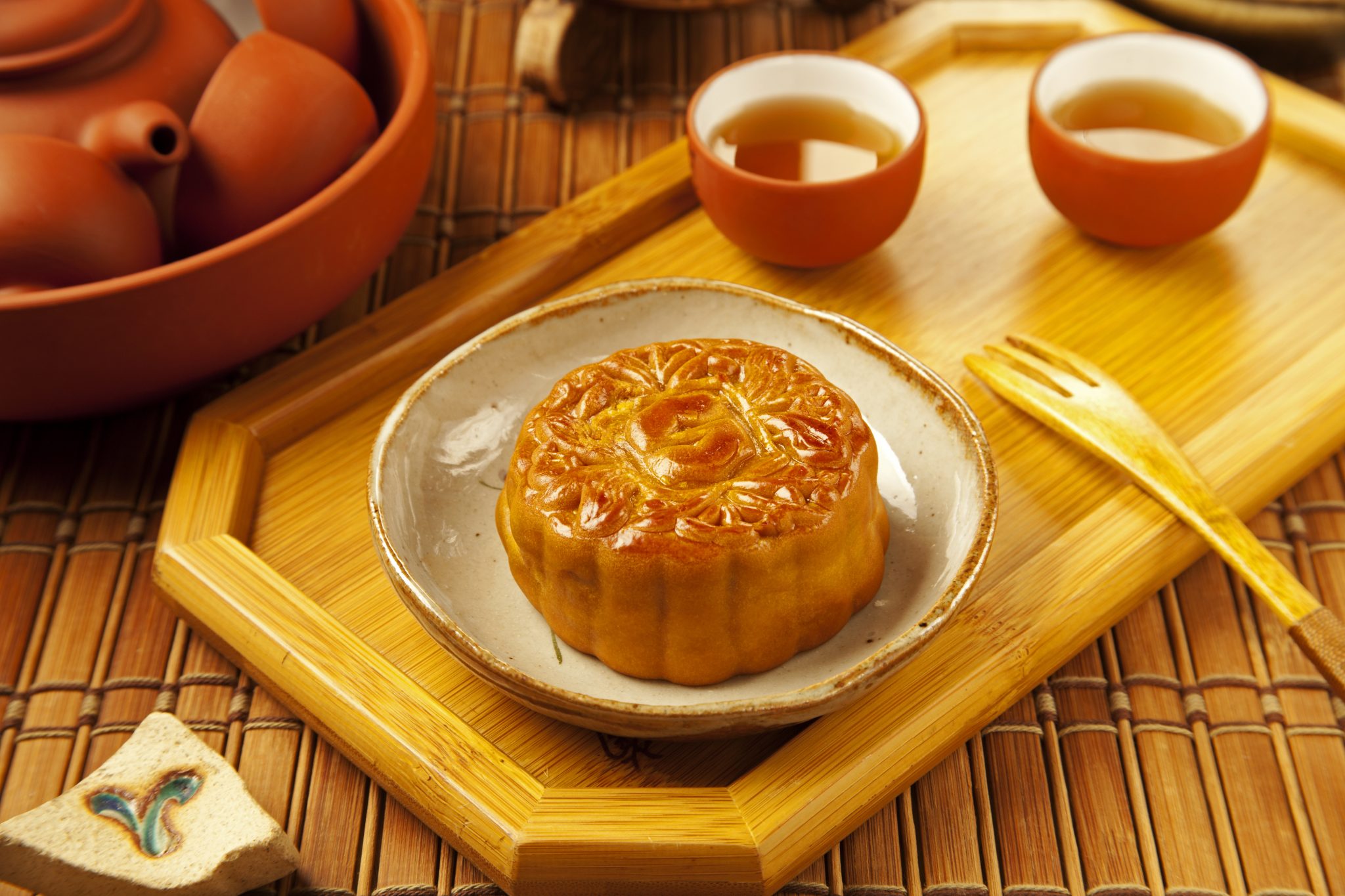 月餅とはどんなお菓子?意味や由来は?気になるカロリーは? 気になる話題・おすすめ情報館