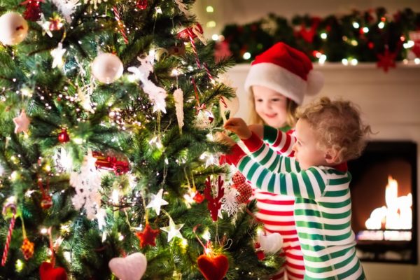 クリスマスツリーってなぜ飾るの その起源と由来は 飾りの意味は 気になる話題 おすすめ情報館